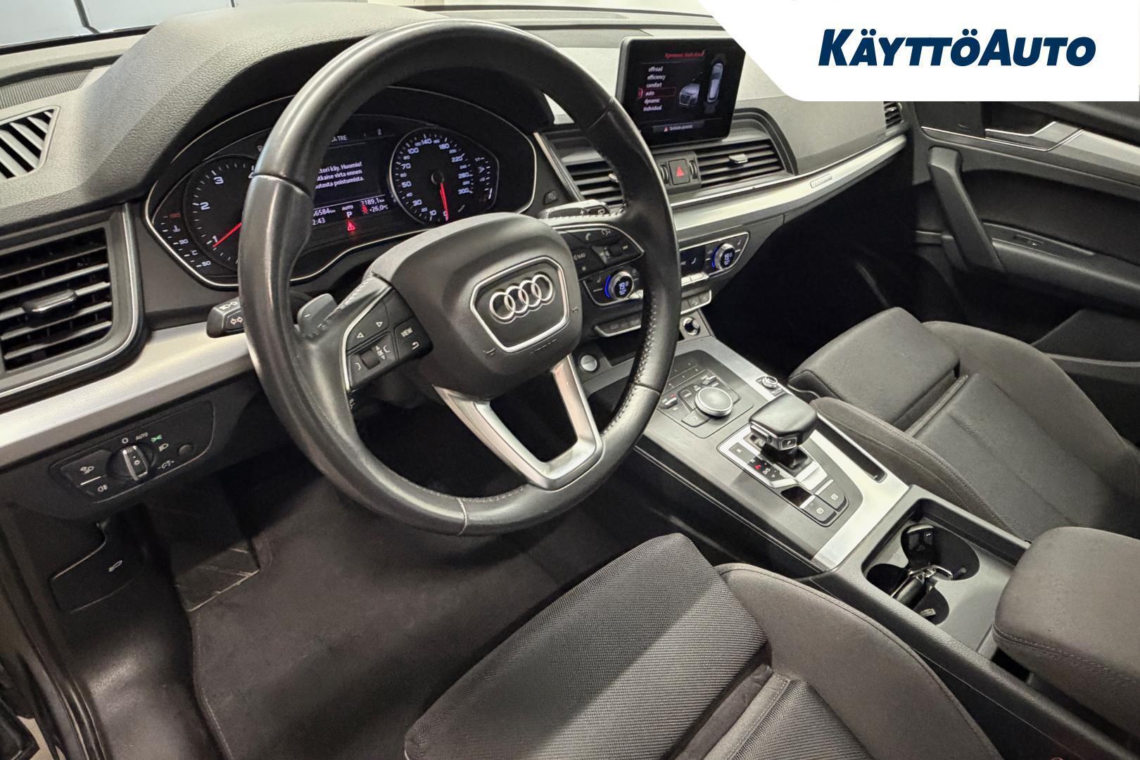 AUDI Q5 6