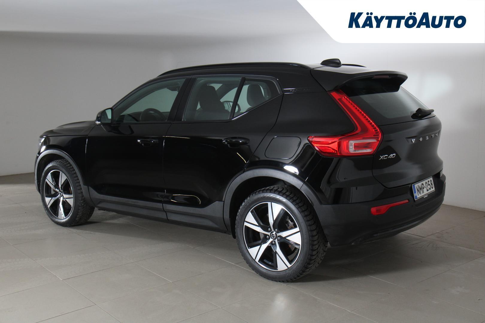 VOLVO XC40 2022