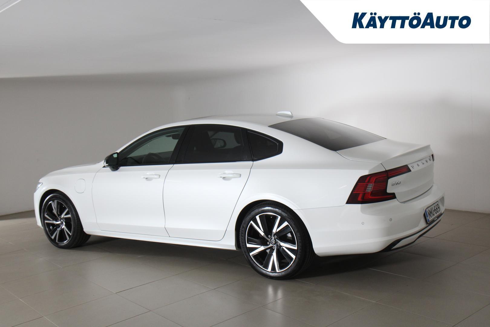 VOLVO S90 3