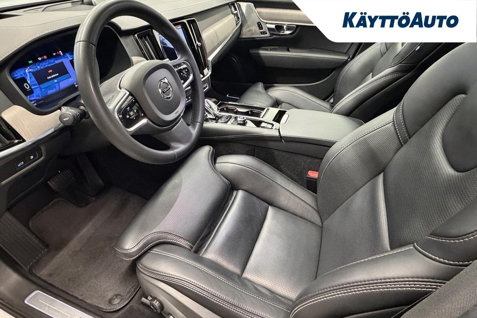 VOLVO S90 6