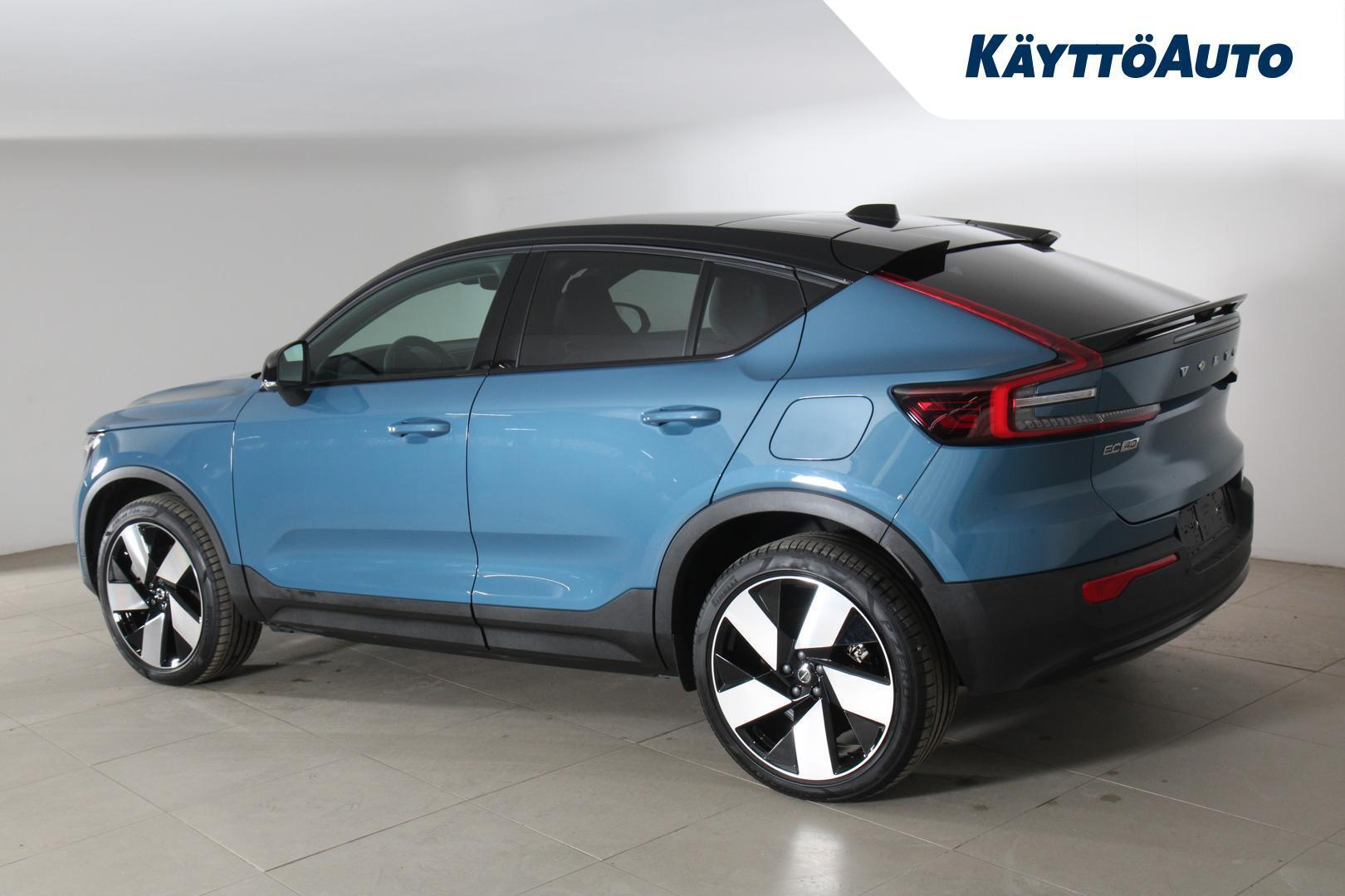 VOLVO EC40 2025