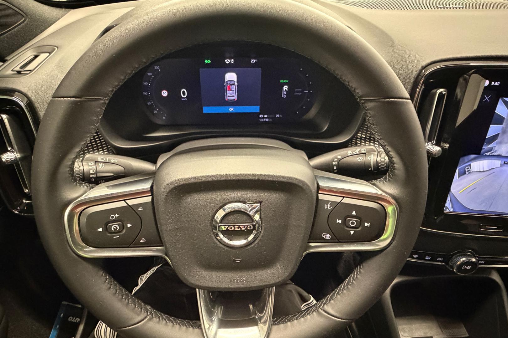 VOLVO EX40 2026