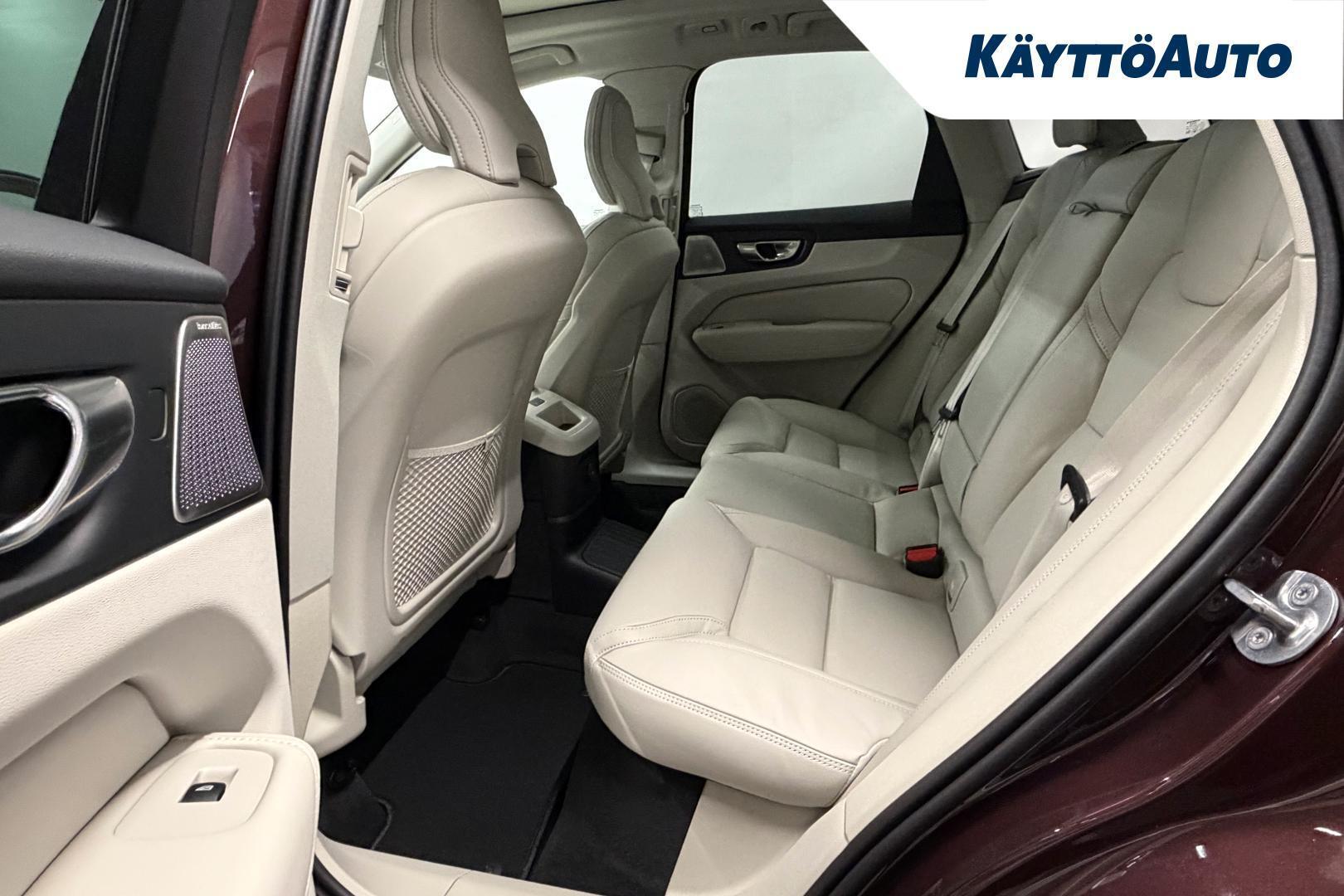 VOLVO XC60 2027