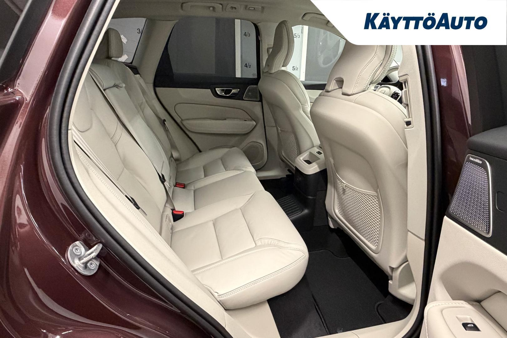 VOLVO XC60 2027