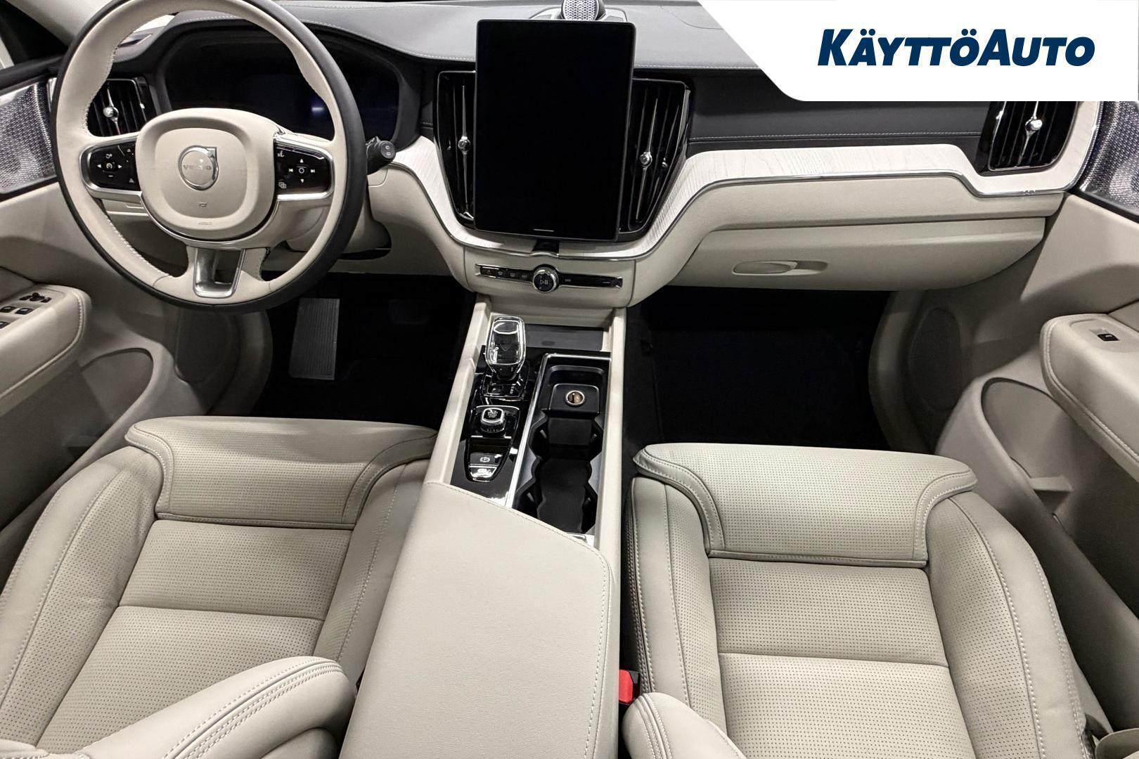 VOLVO XC60 2027