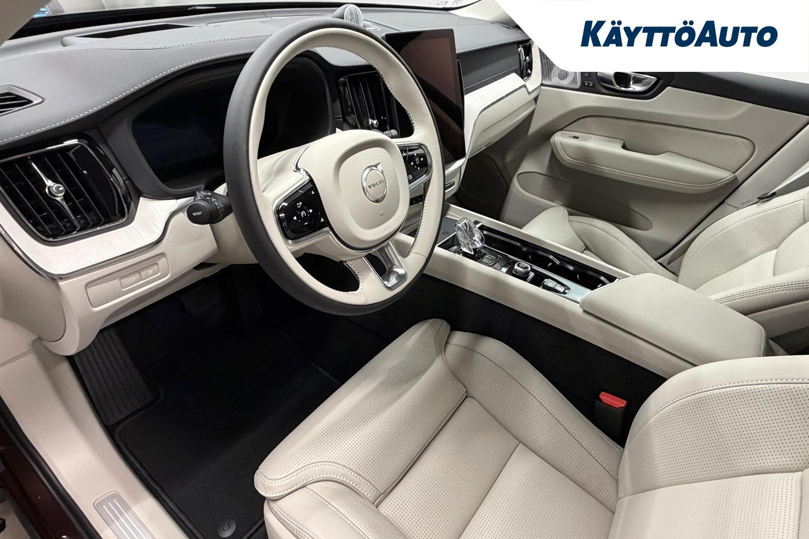 VOLVO XC60 2027