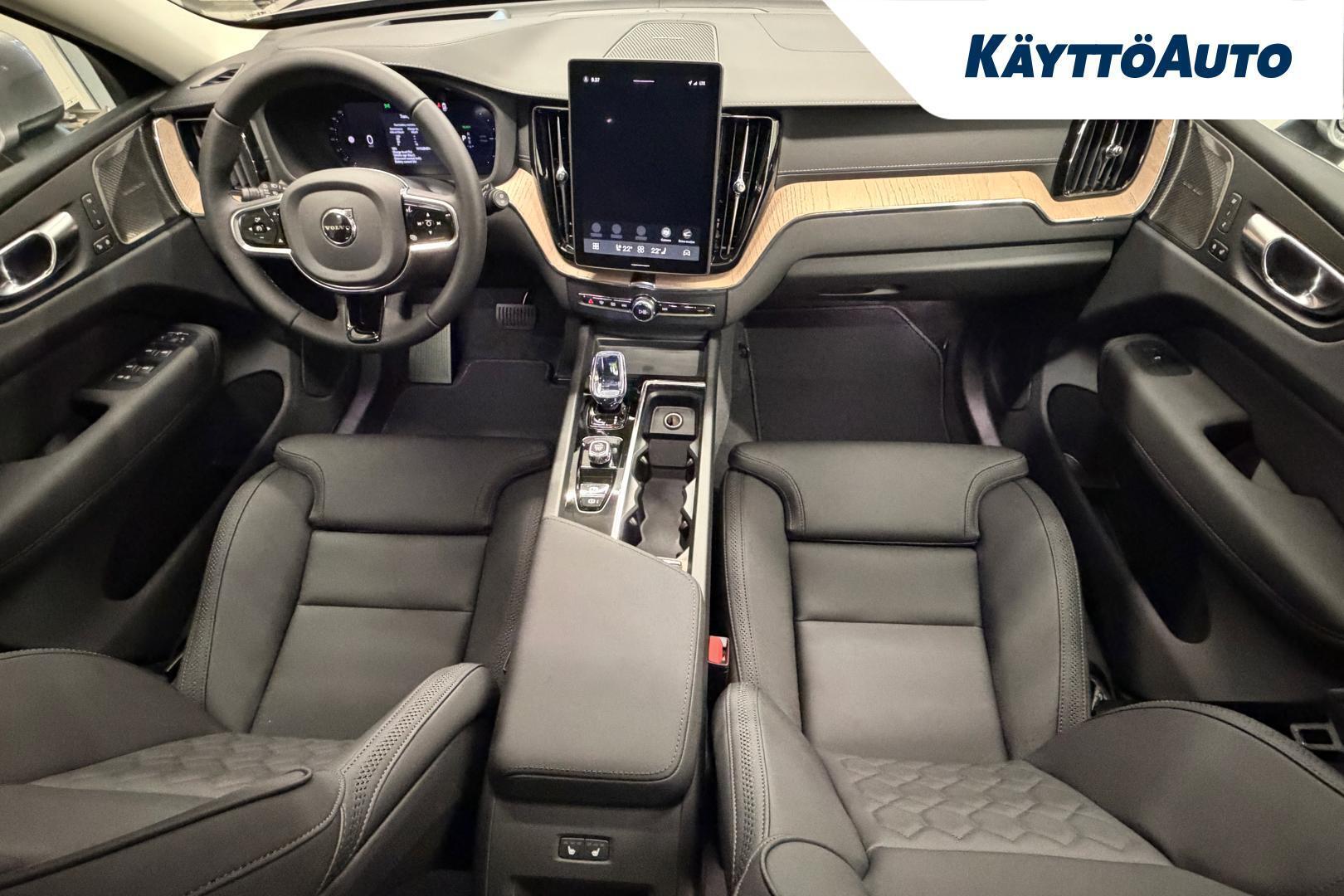 VOLVO XC60 2027