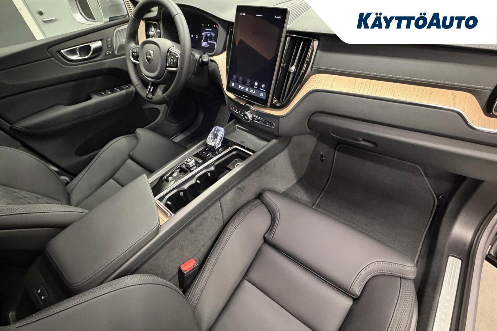 VOLVO XC60 2027