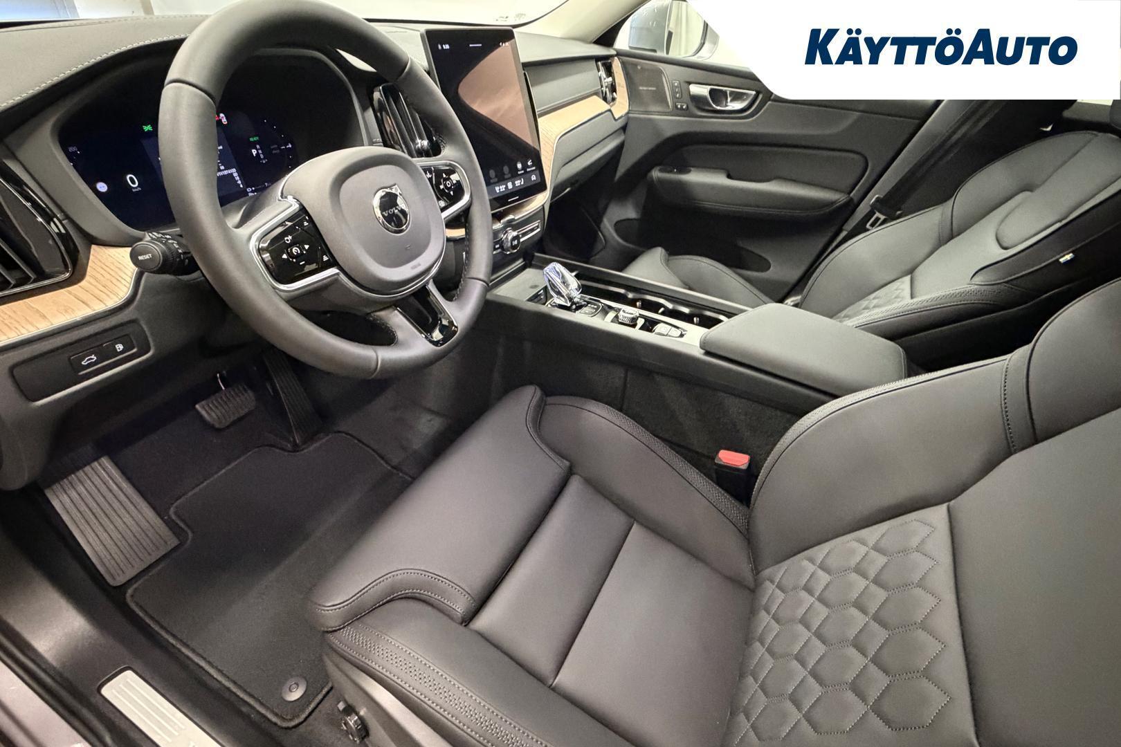 VOLVO XC60 2027
