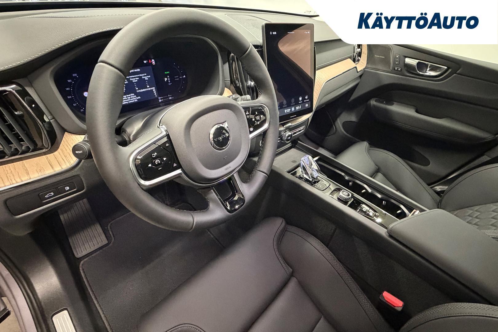 VOLVO XC60 2027