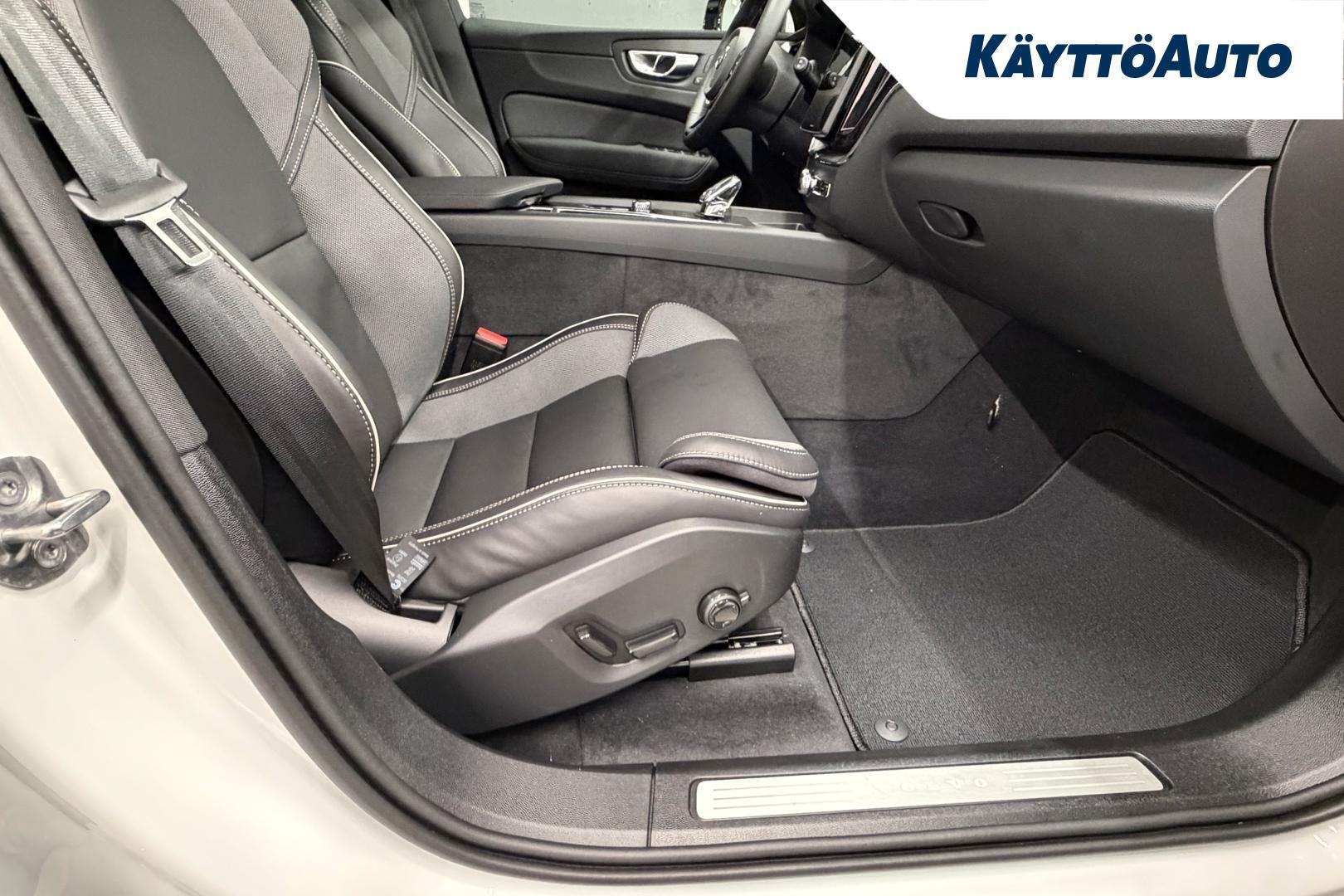 VOLVO XC60 2027