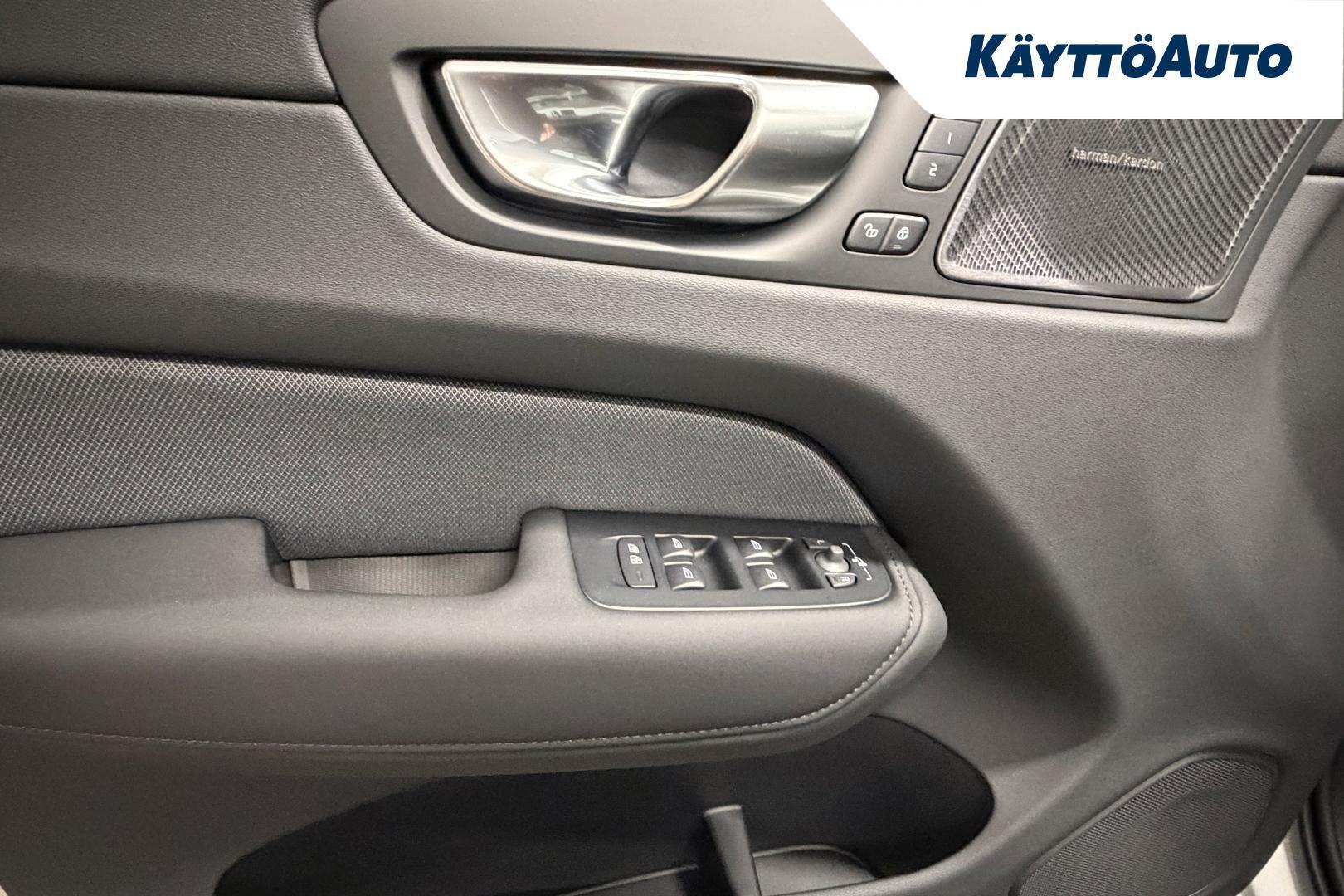 VOLVO XC60 2027
