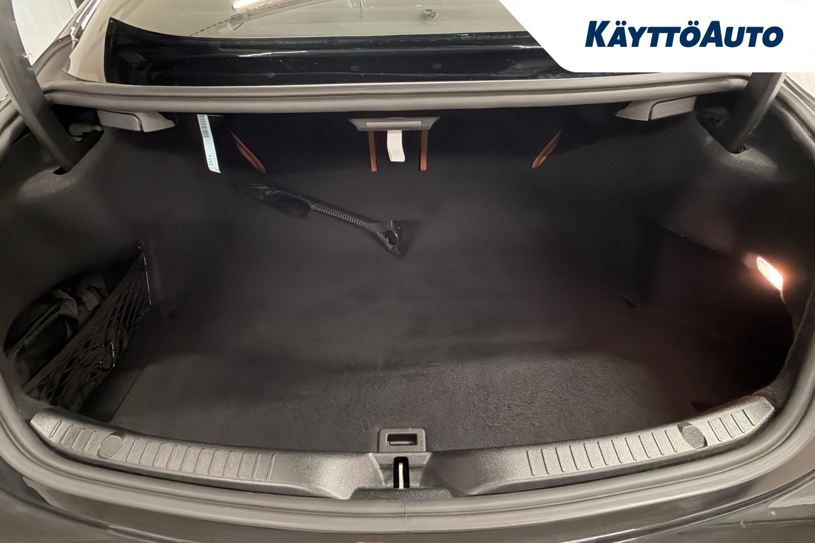 MERCEDES-BENZ C 2021