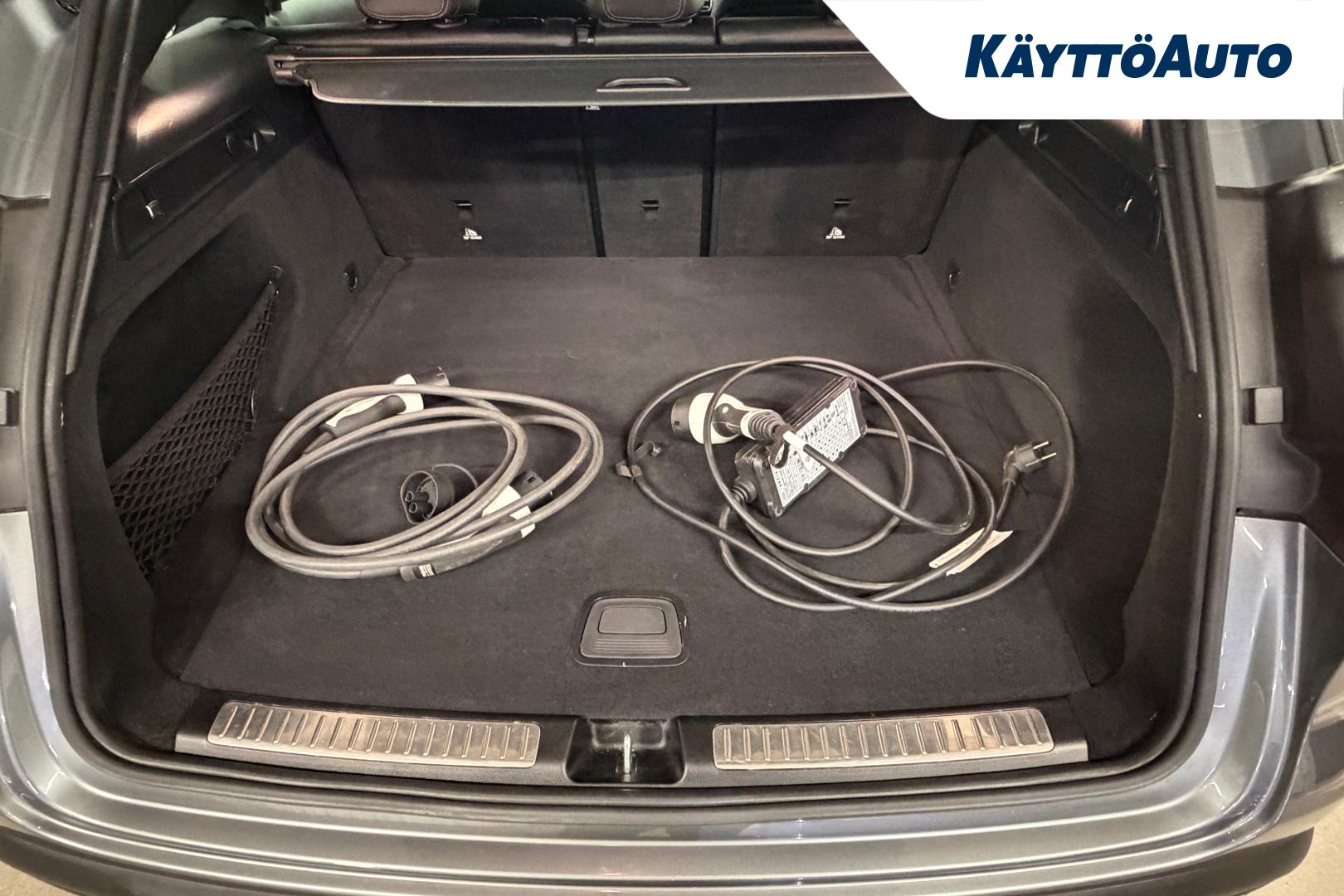 MERCEDES-BENZ EQC 2020