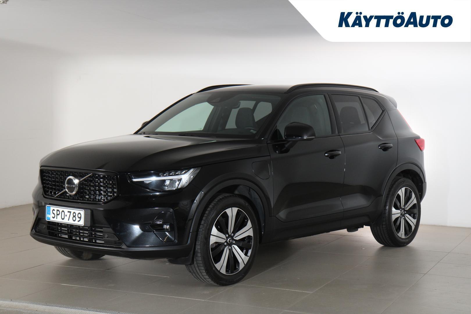 VOLVO XC40 2024