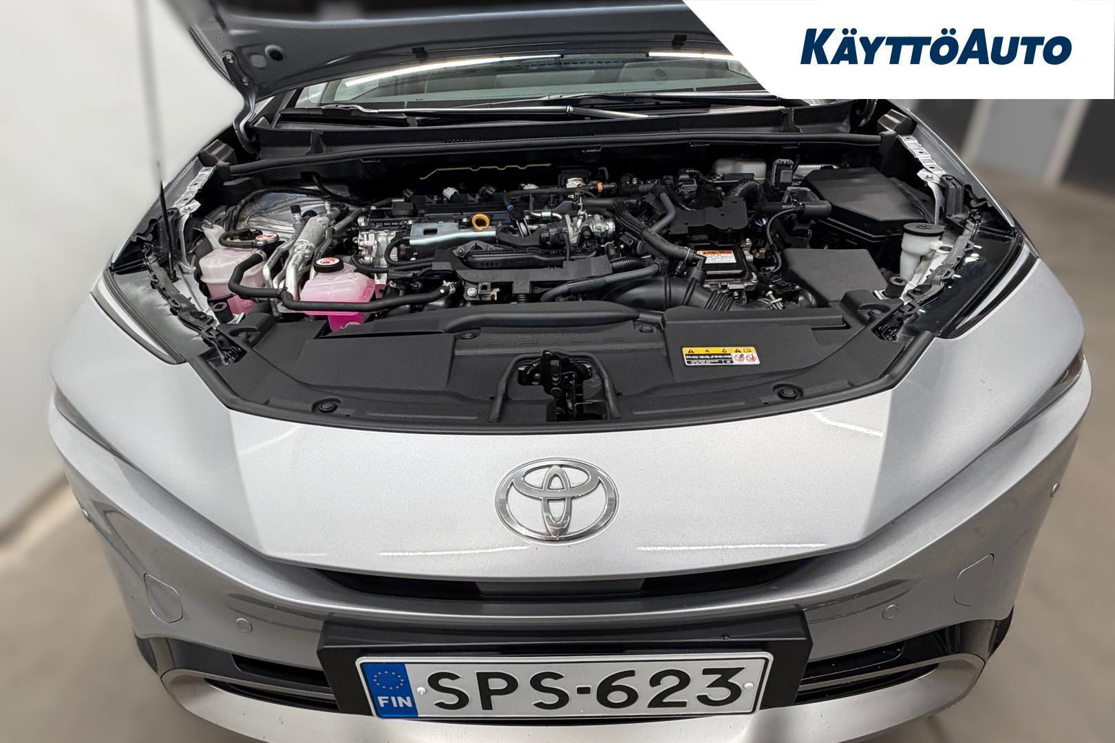 TOYOTA Prius Plug-in 2024