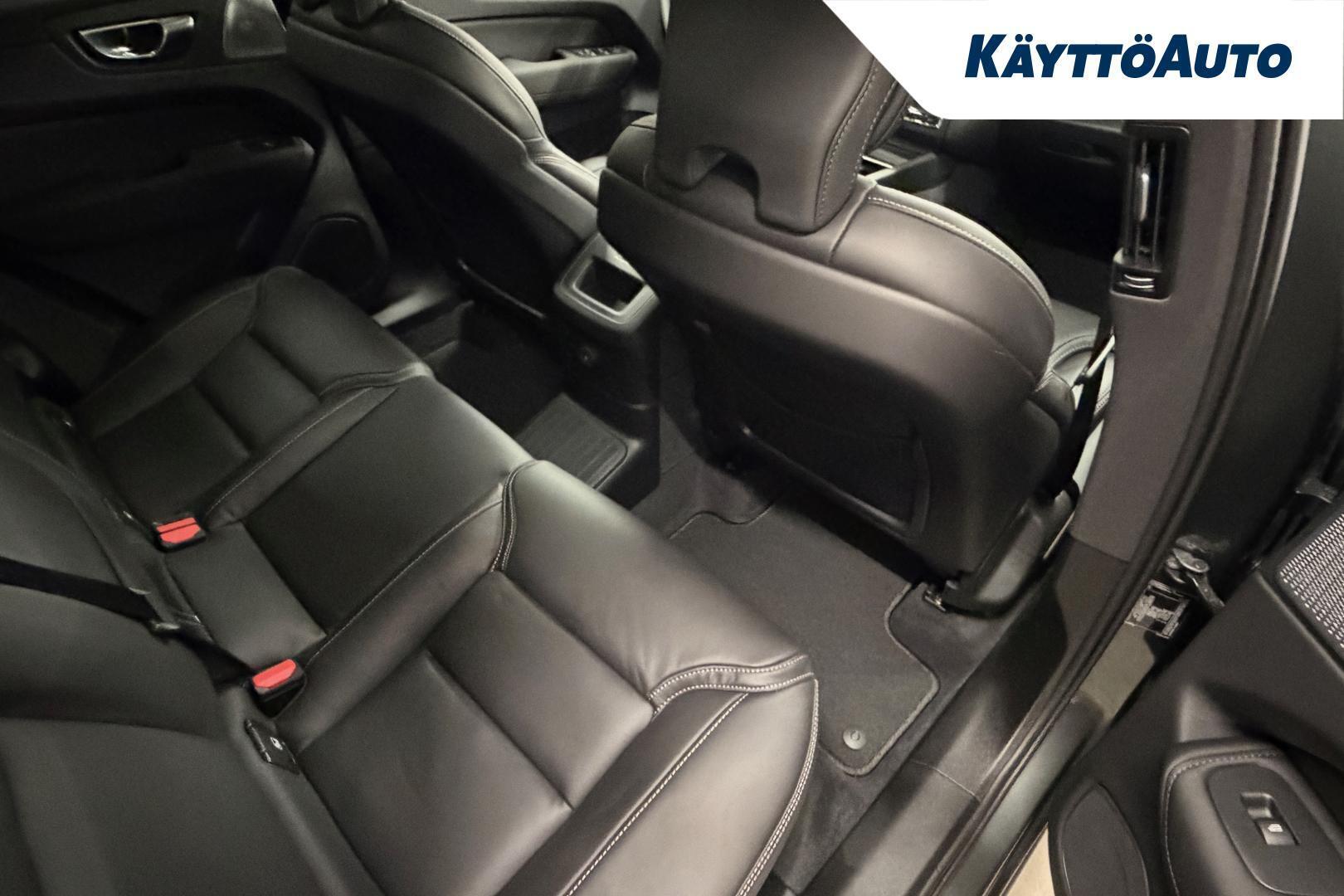 VOLVO XC60 12
