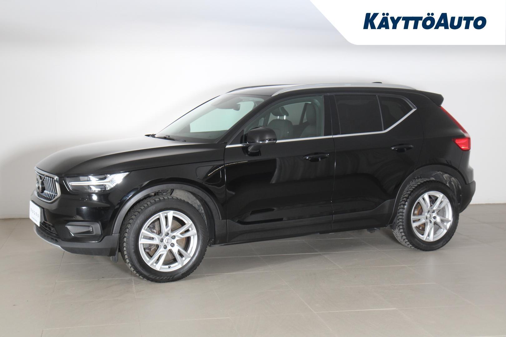VOLVO XC40 2021