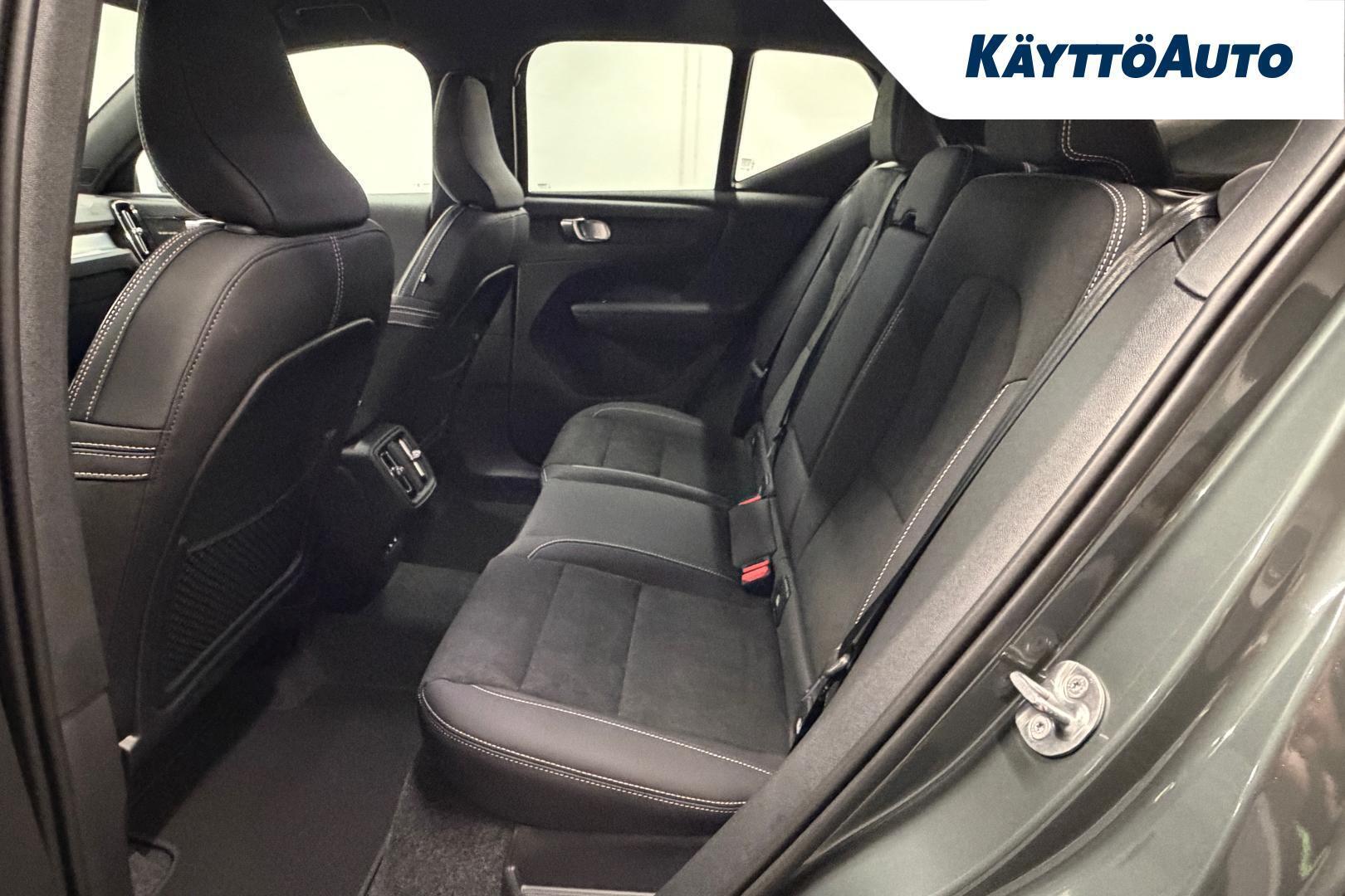 VOLVO XC40 2027