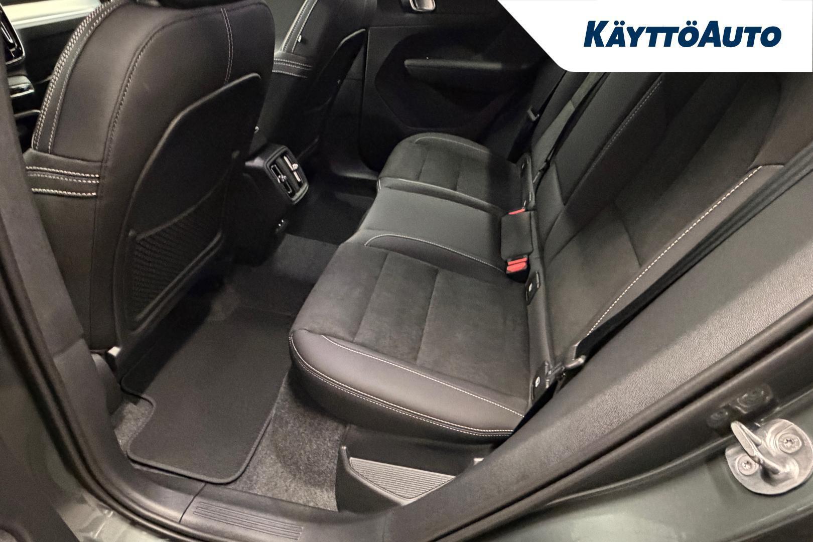 VOLVO XC40 2027