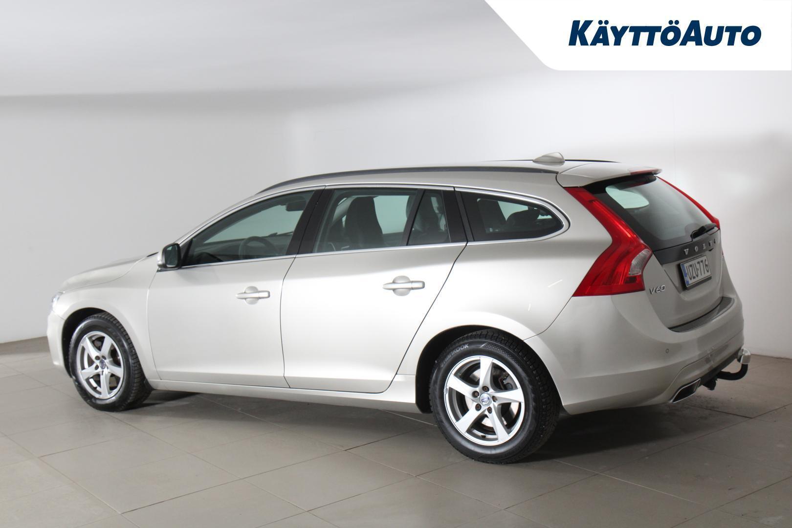 VOLVO V60 2017