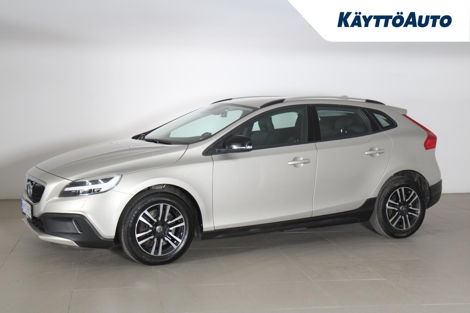 VOLVO V40 Cross Country 2016