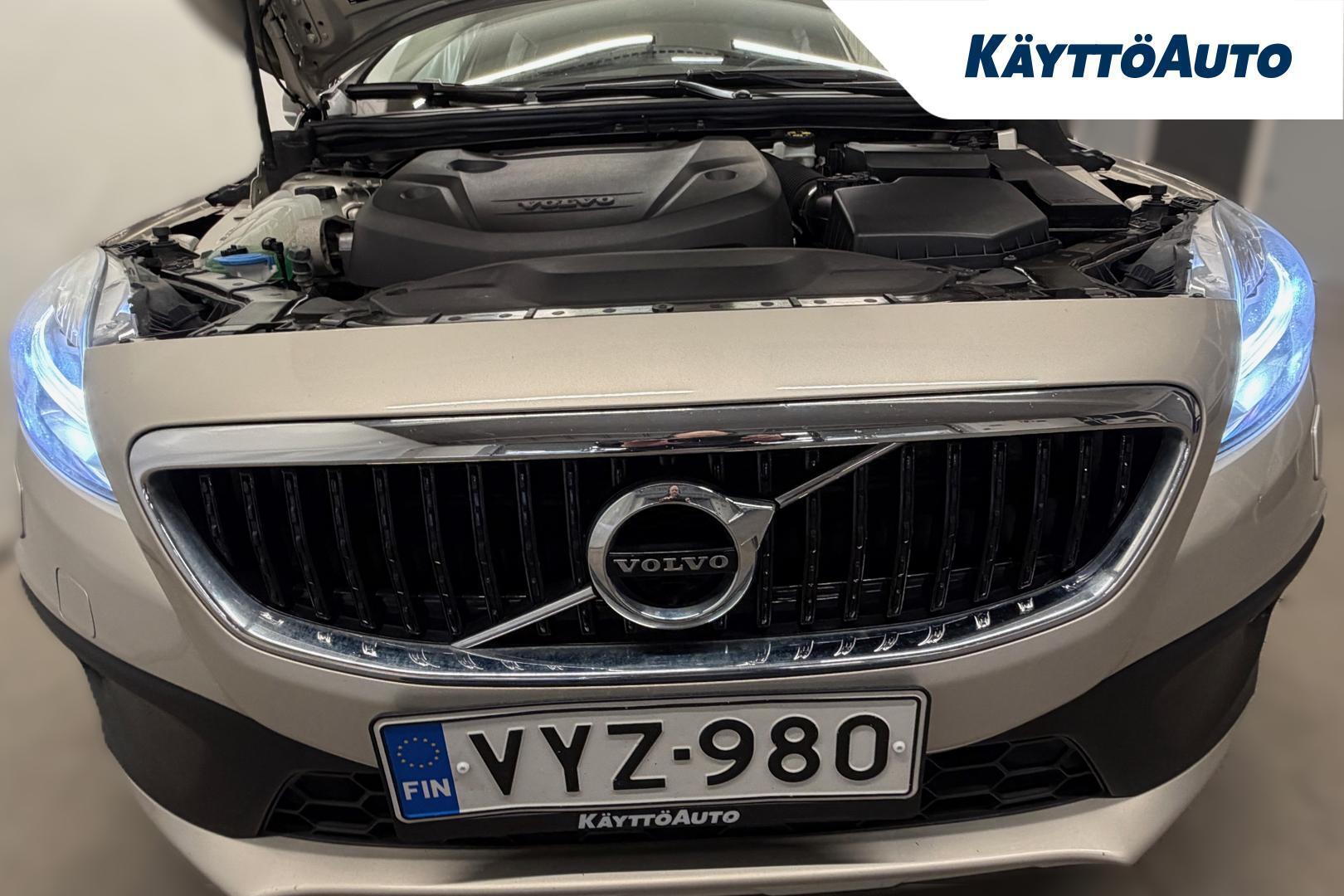 VOLVO V40 Cross Country 2016