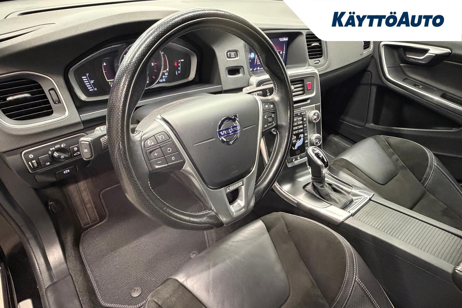 VOLVO S60 2018