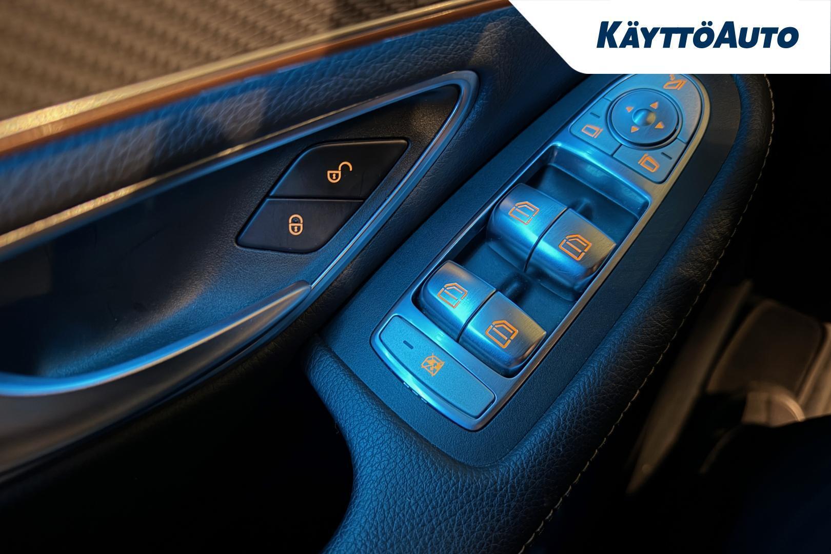 MERCEDES-BENZ EQC 2020