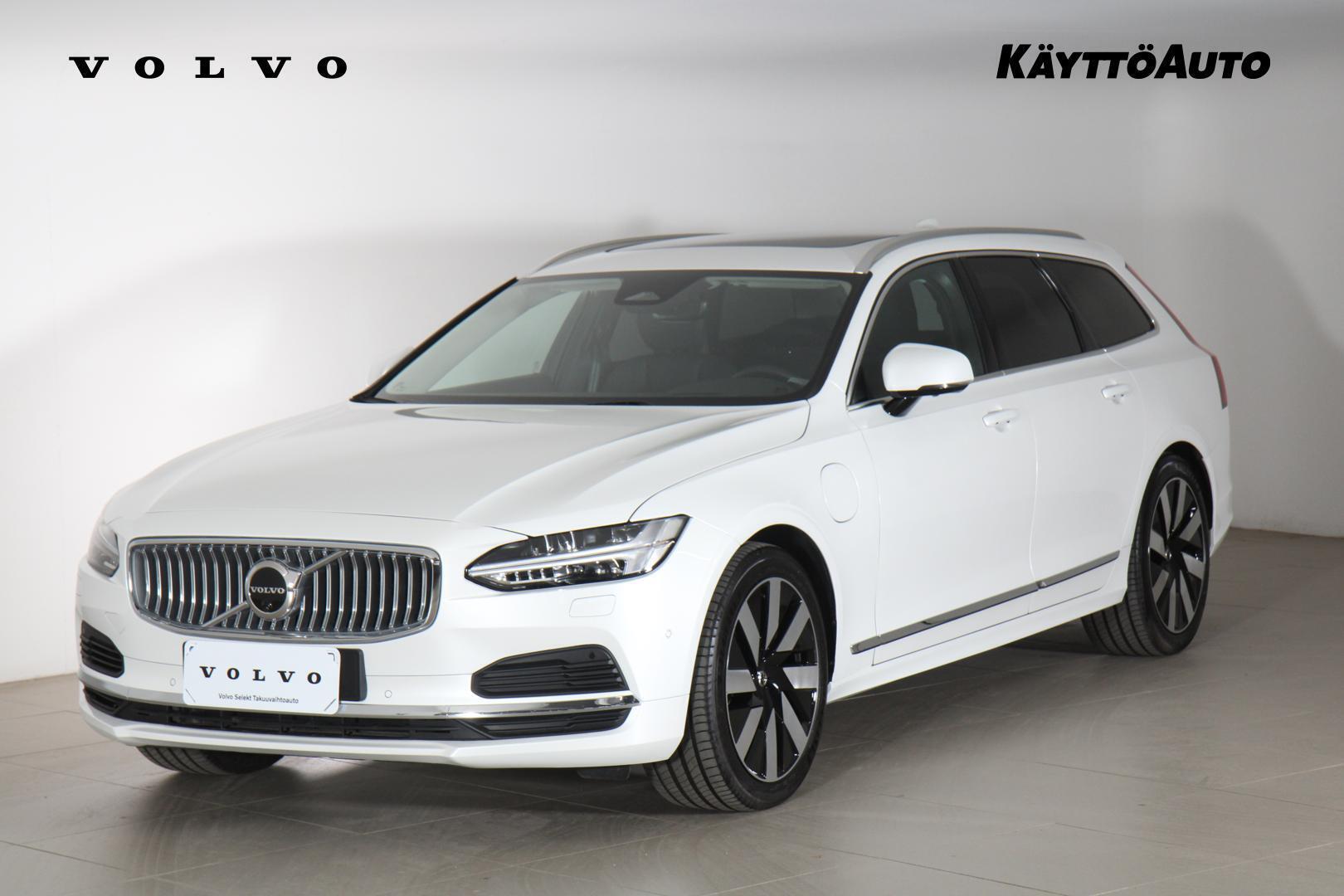 VOLVO V90 2025