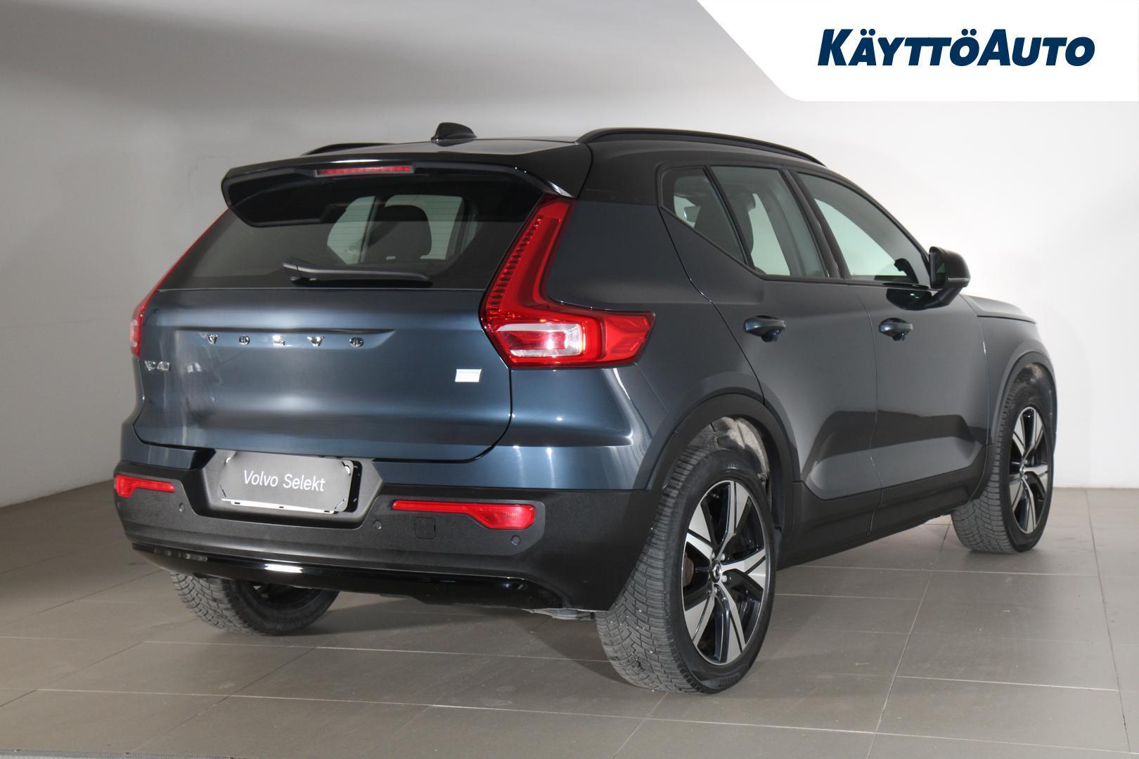VOLVO XC40 6