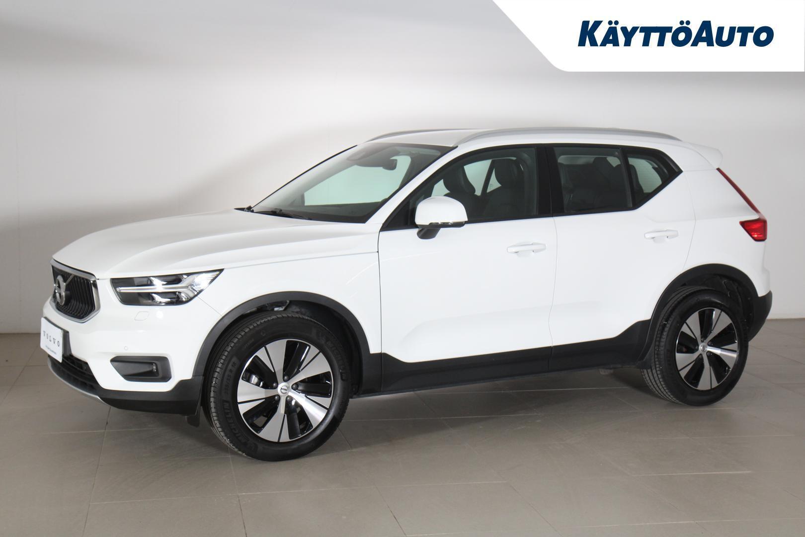 VOLVO XC40 2021