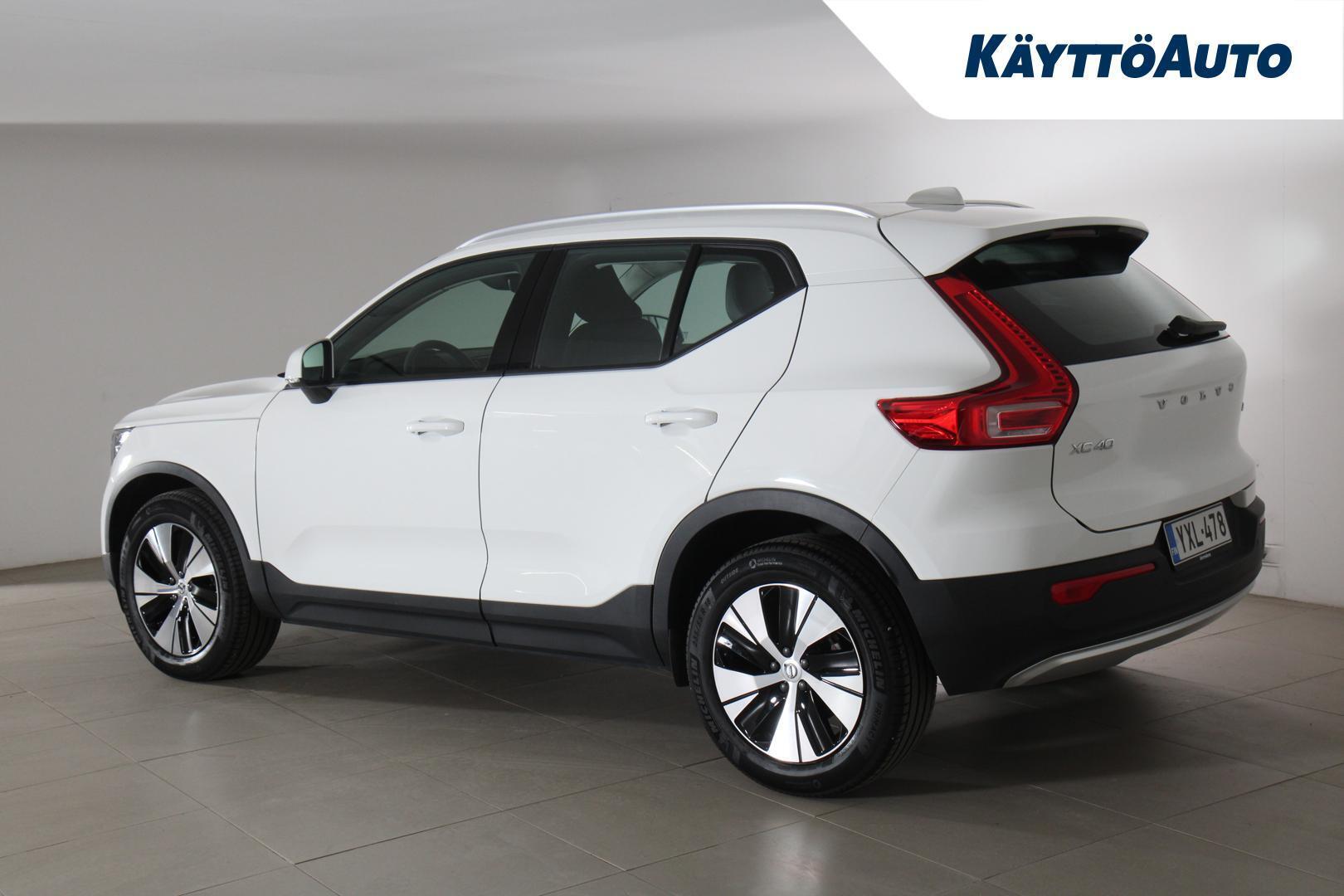 VOLVO XC40 2021