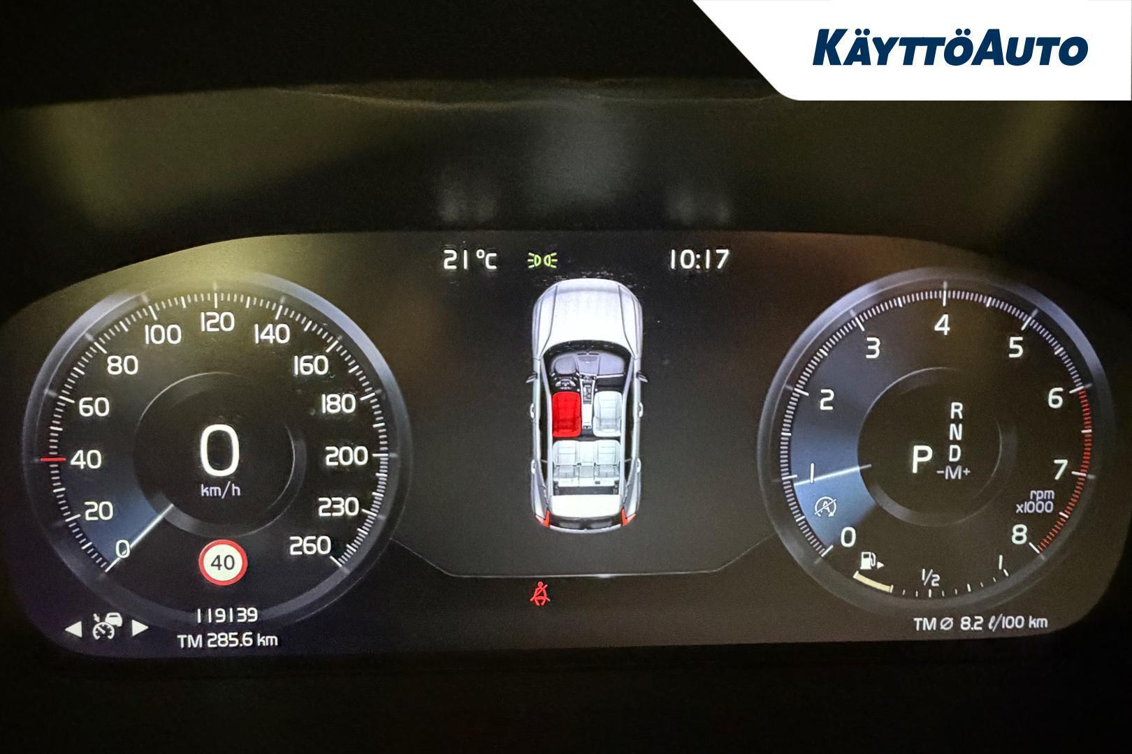 VOLVO XC40 2019