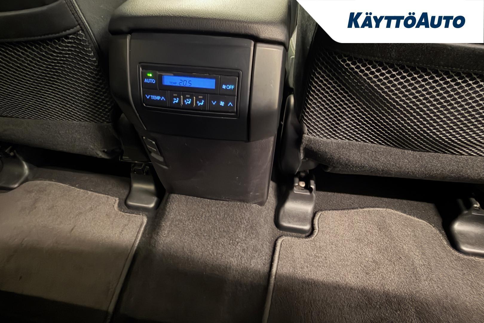 TOYOTA Land Cruiser 2019