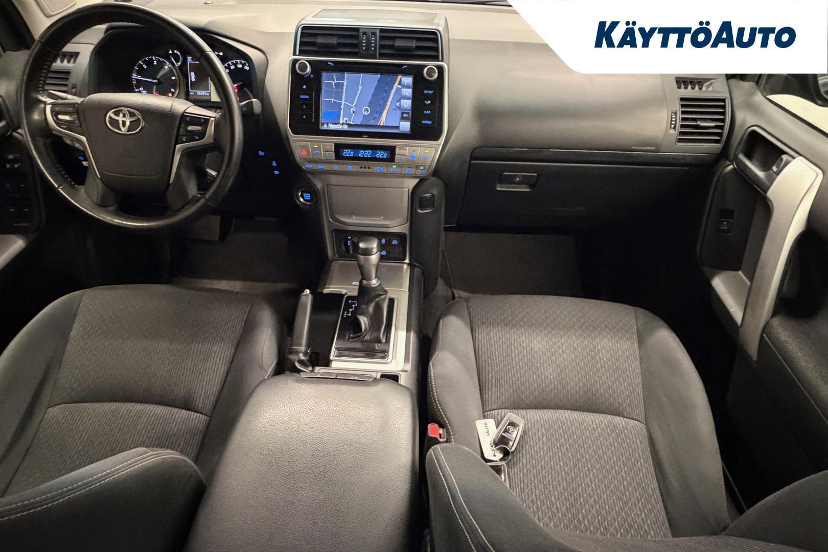 TOYOTA Land Cruiser 2019