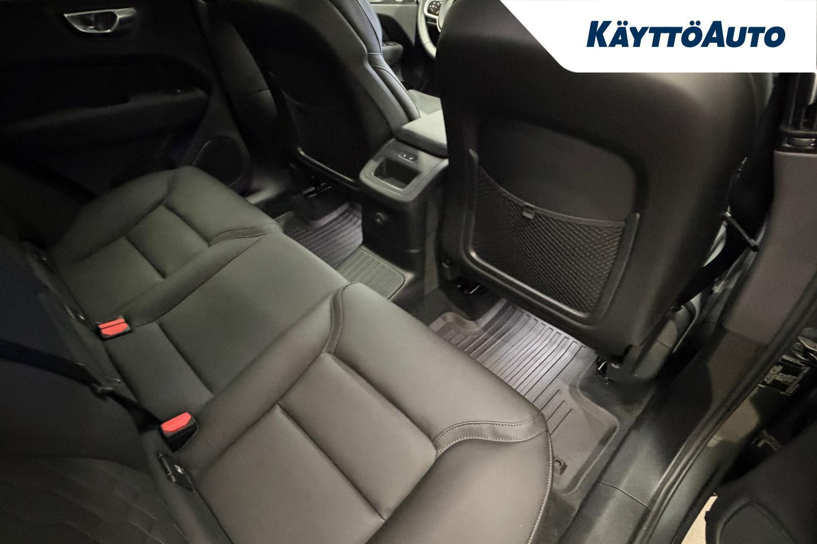 VOLVO XC60 2026