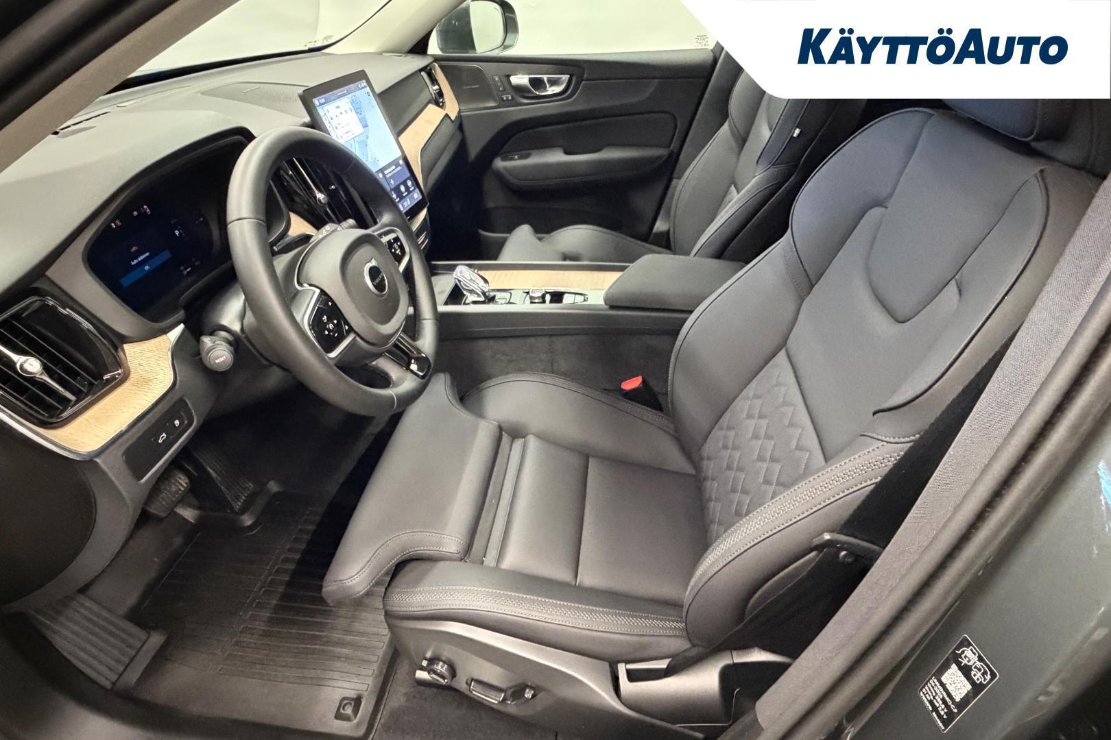 VOLVO XC60 2026