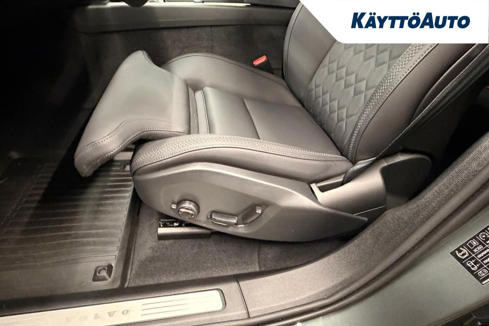 VOLVO XC60 2026