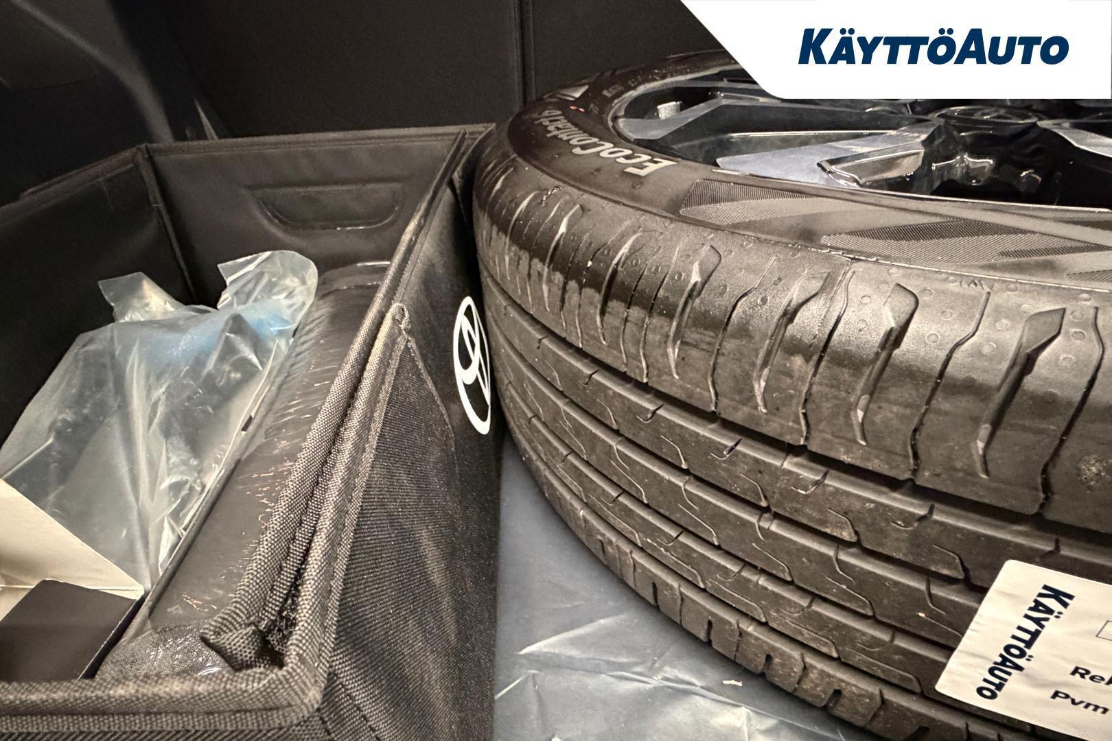 TOYOTA Yaris Cross 2025