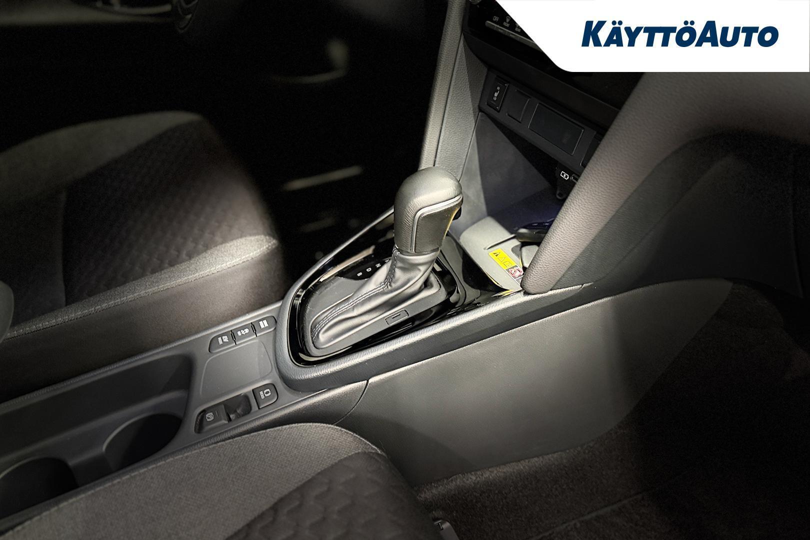 TOYOTA Yaris Cross 2025