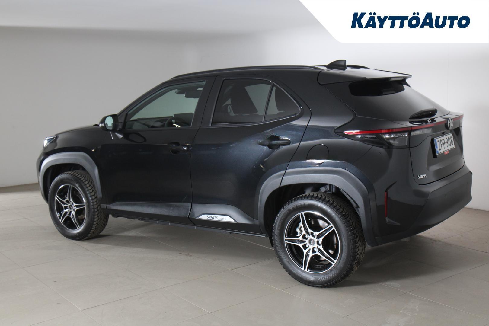 TOYOTA Yaris Cross 2025