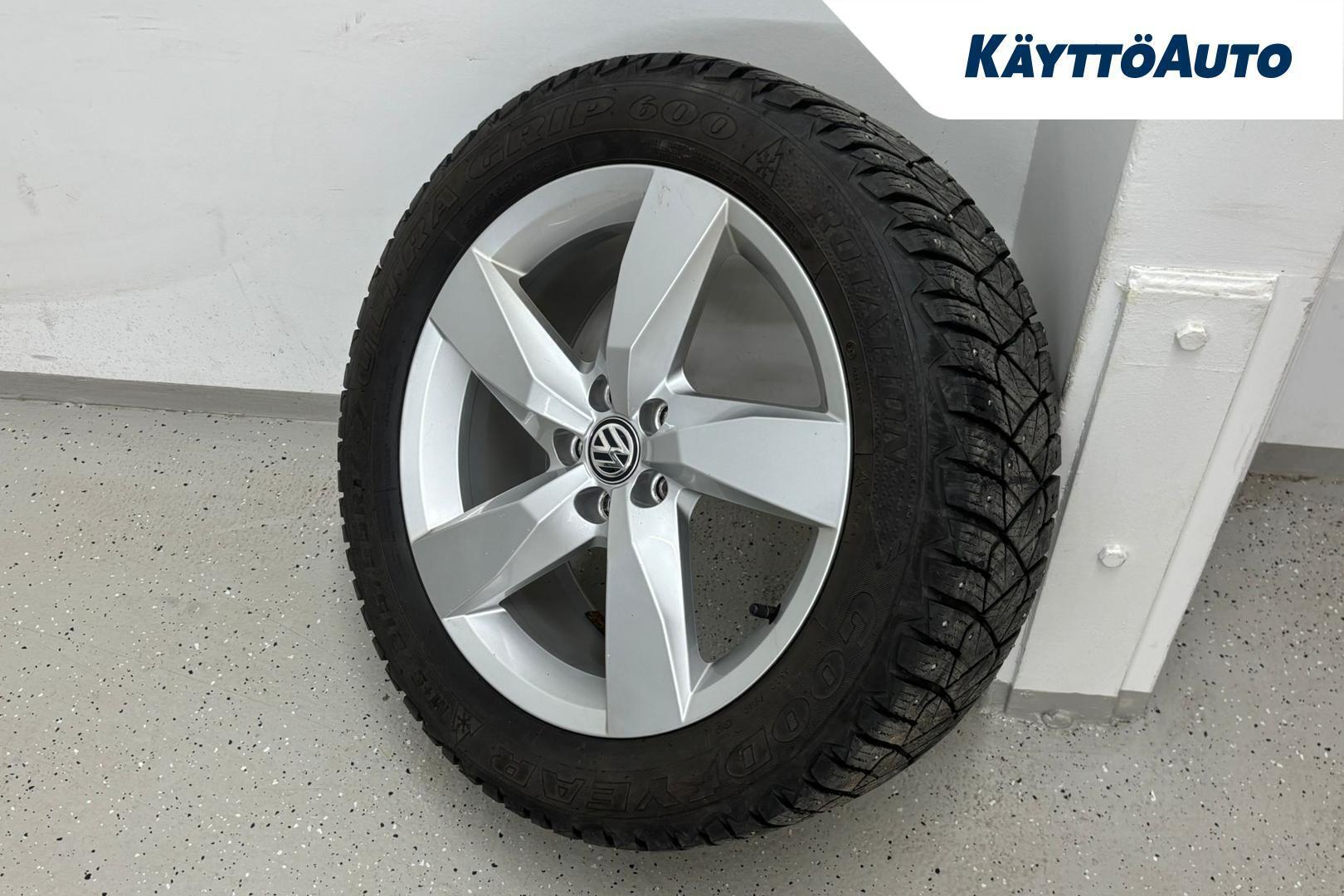 VOLKSWAGEN T-Cross 2019