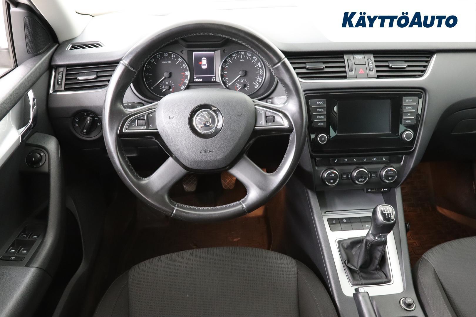 SKODA Octavia 2014