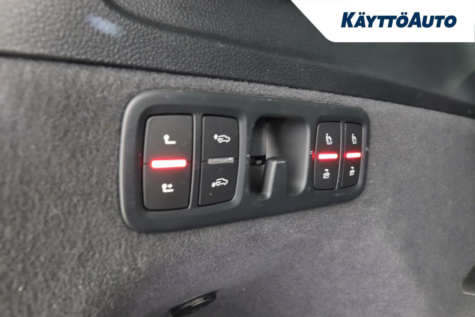 AUDI Q7 2015
