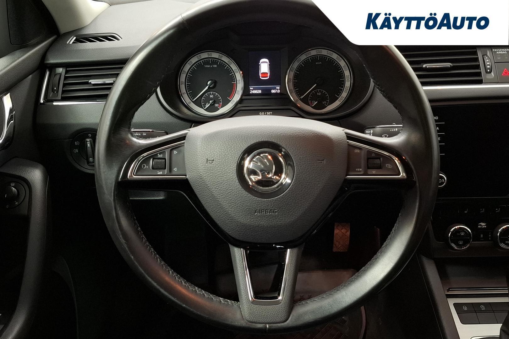 SKODA Octavia 12