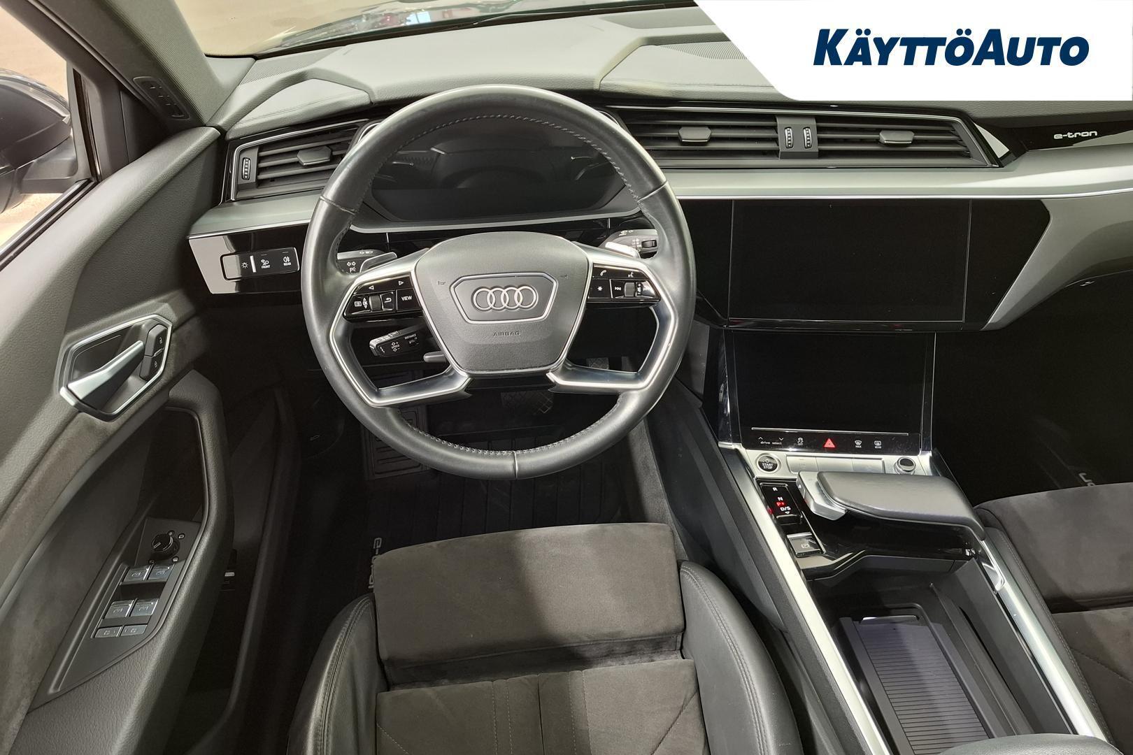 AUDI e-tron 2021