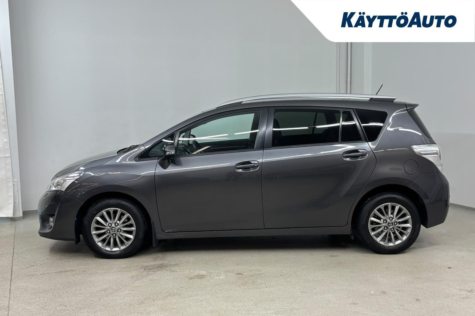 TOYOTA Verso 2016