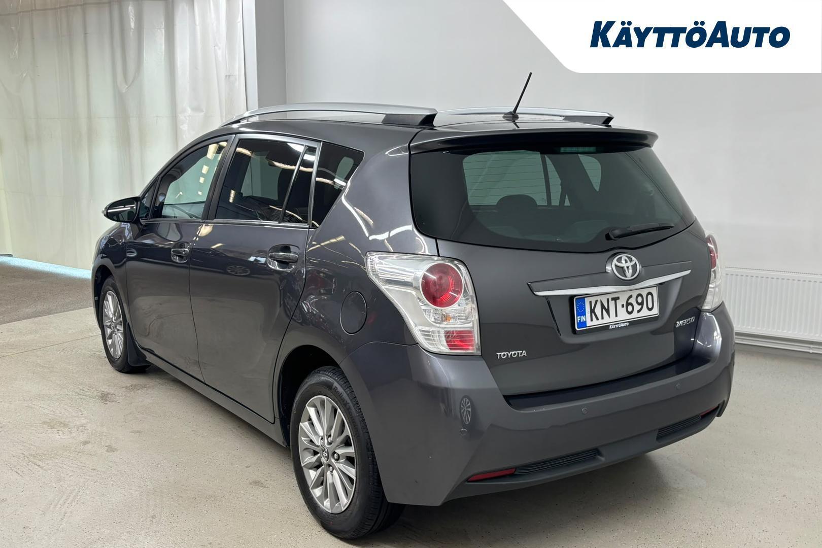 TOYOTA Verso 2016