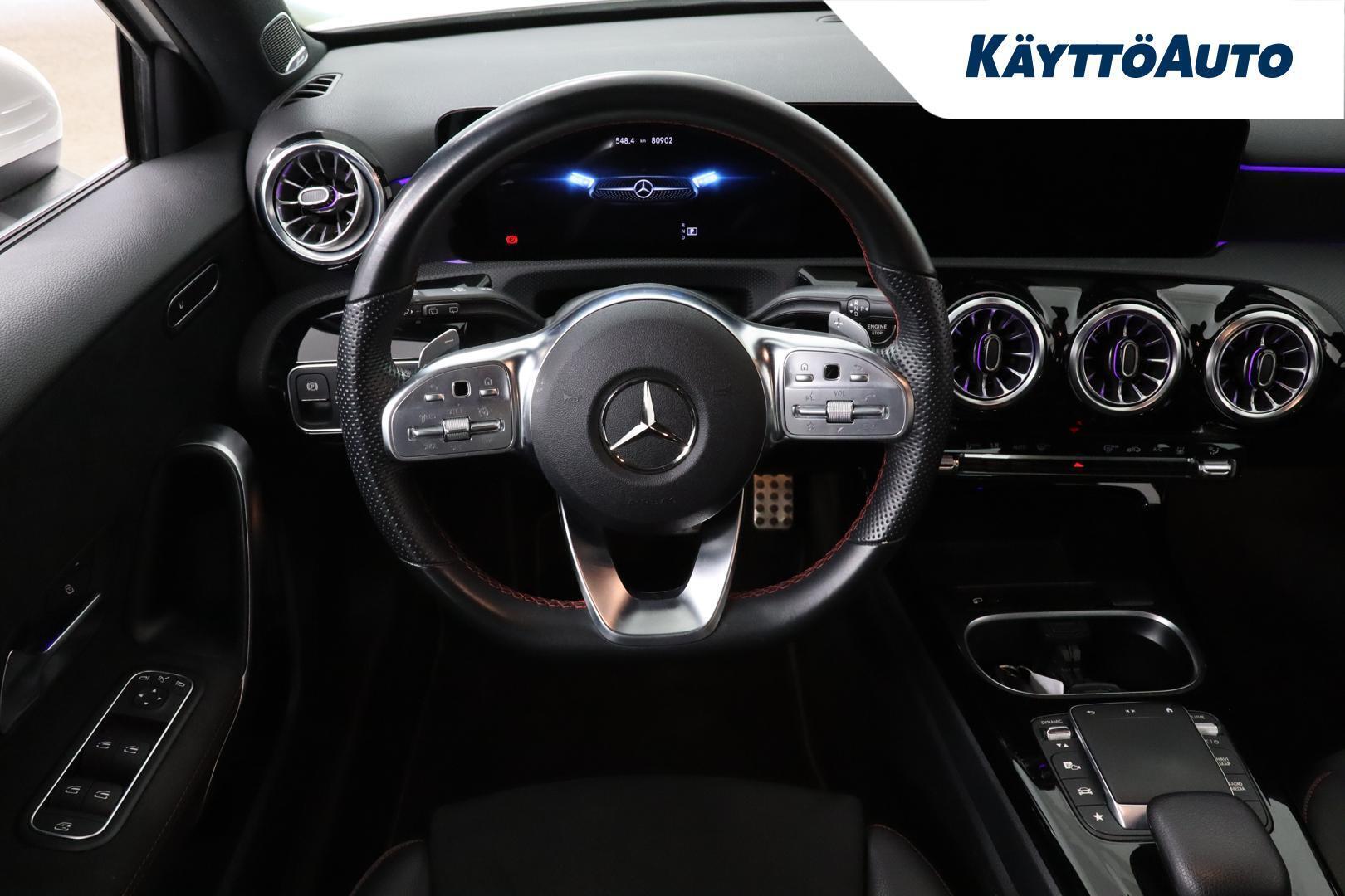 MERCEDES-BENZ A 2022